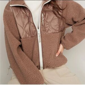 Old Navy Quilted Hybrid Sherpa Full Zip Jacket Fleece